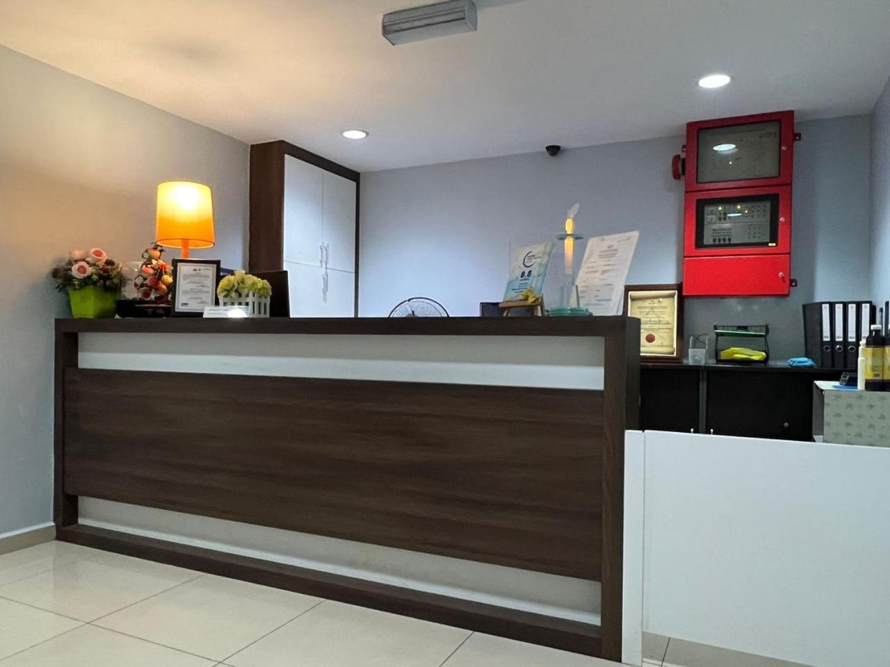 Hotel M Straits 2*