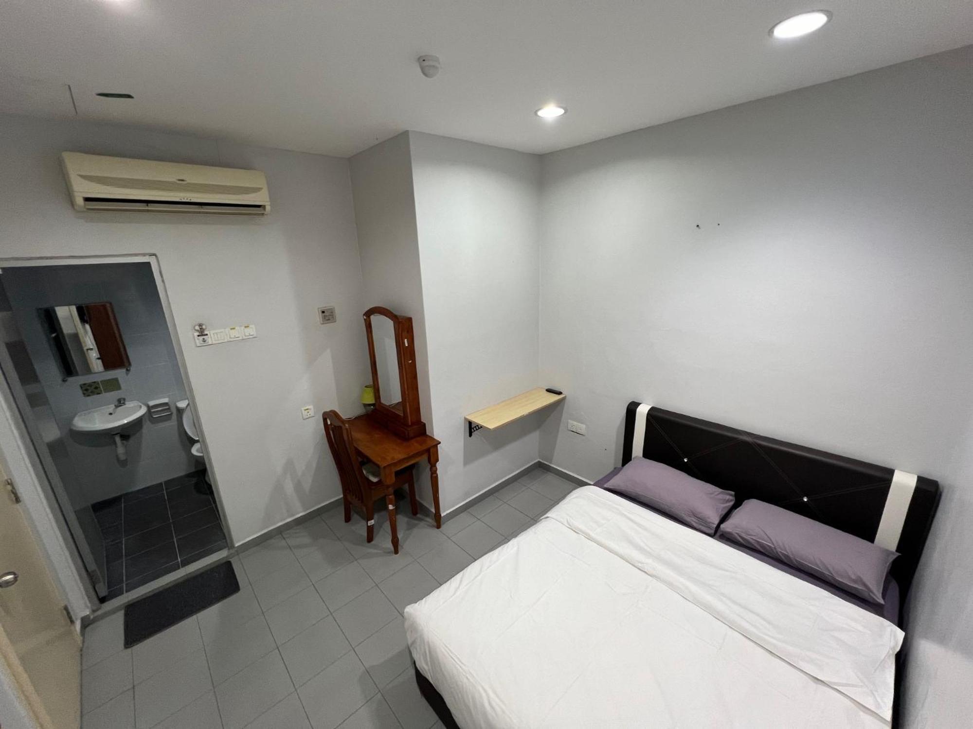 M Straits Malacca